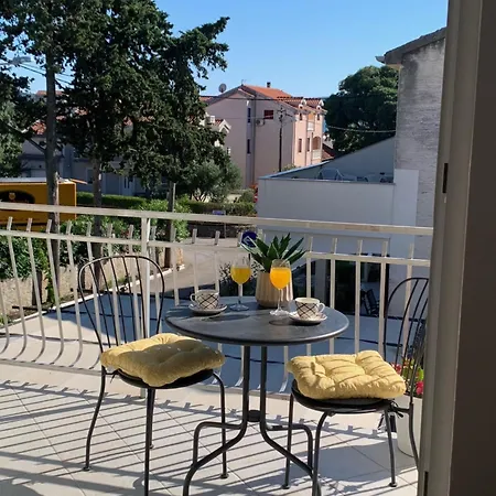 Jukich Apartman *