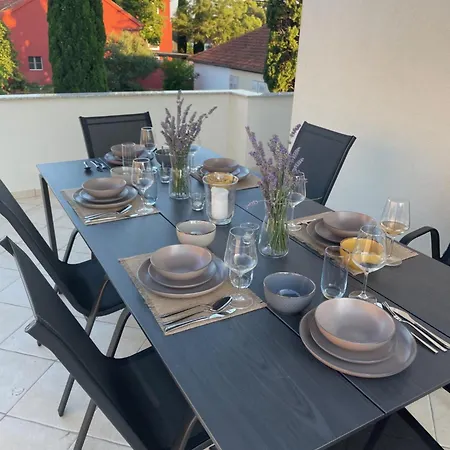 Διαμέρισμα Jukich Sveti Filip i Jakov